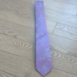 Ted Baker Londo Lavender Floral Men's Silk Tie - Like New